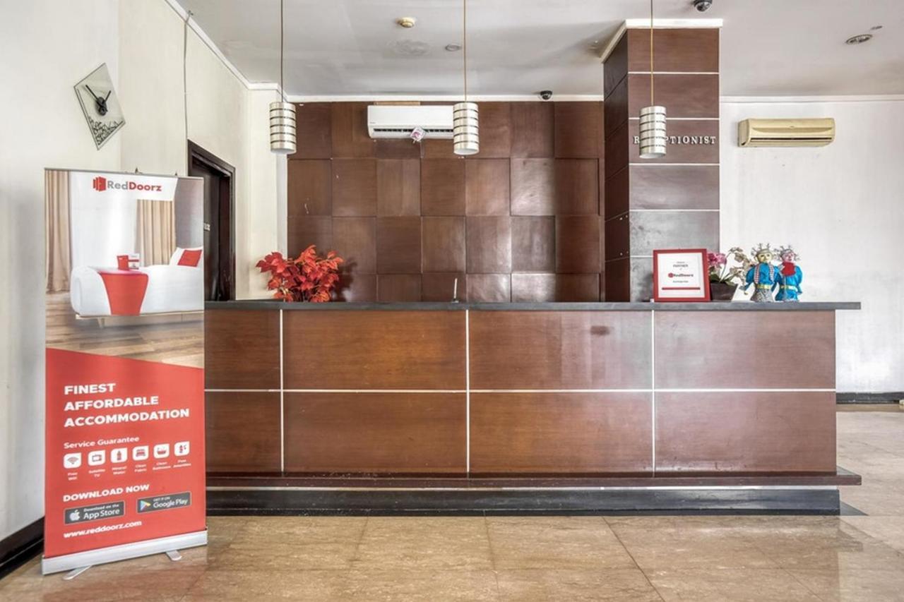 Reddoorz Plus @ Tanah Abang Hotell Jakarta Eksteriør bilde