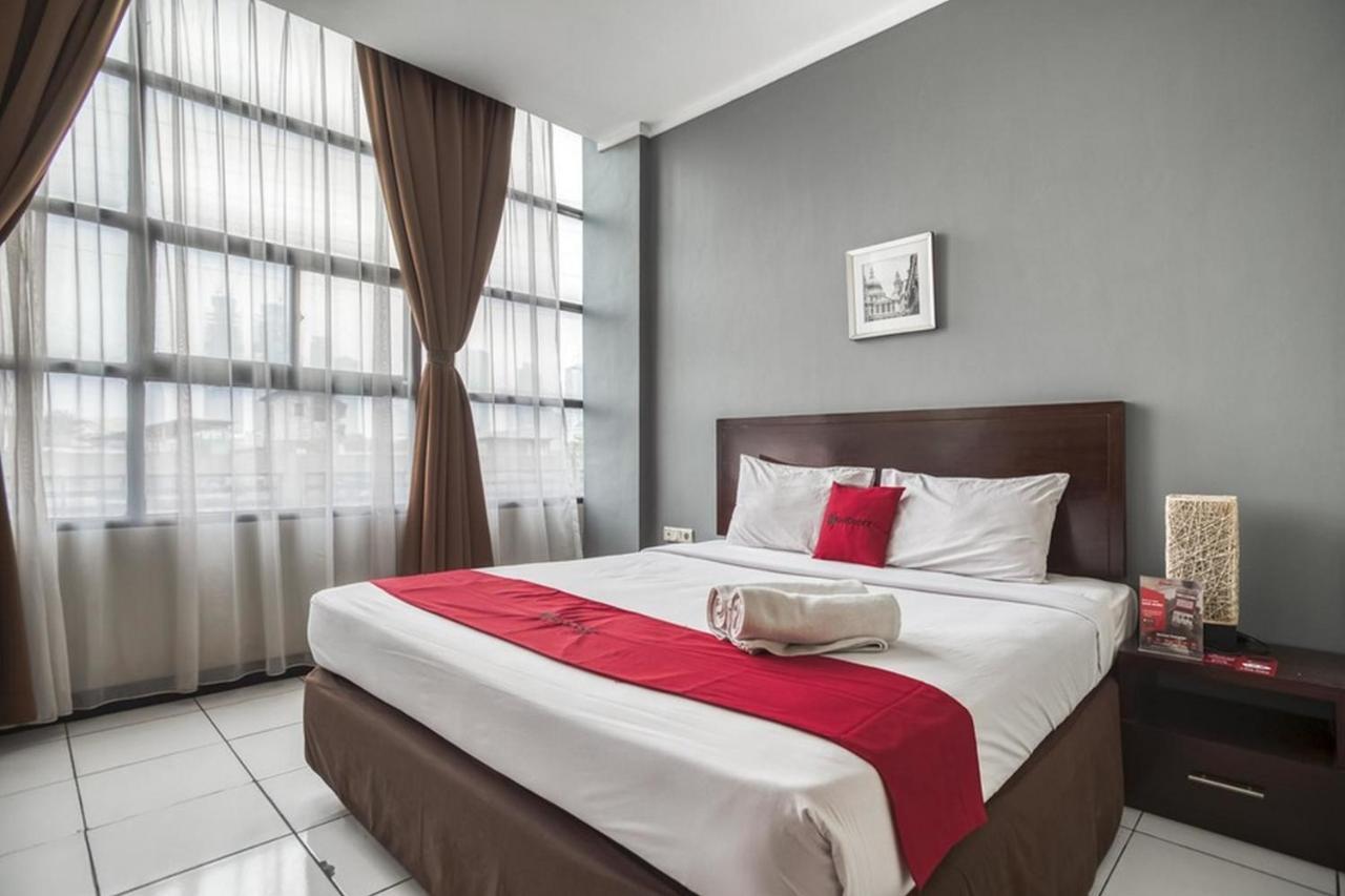 Reddoorz Plus @ Tanah Abang Hotell Jakarta Eksteriør bilde